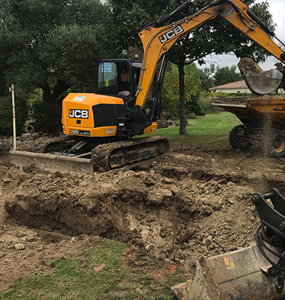 Eau et Technique 82 - Excavation for the installation of a shell swimming pool in Montauban