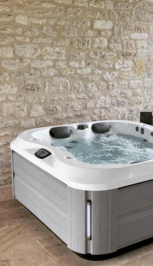Eau et Technique 82 - Installation of a Jacuzzi® portable hot tub in Montauban