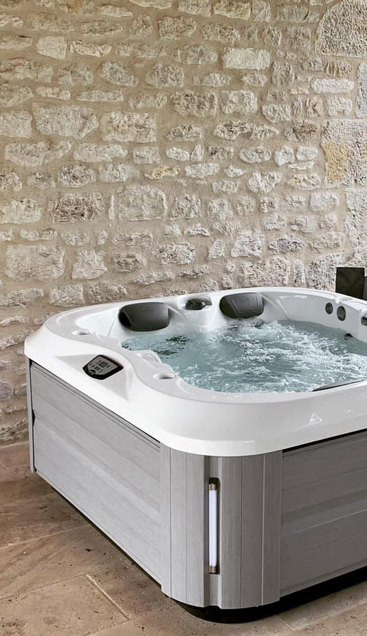Eau et Technique 82 - Installation of a Jacuzzi® portable hot tub in Montauban